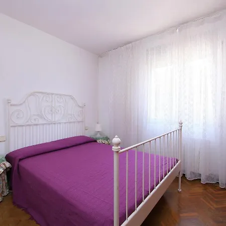 Holiday home Holiday El Paraiso