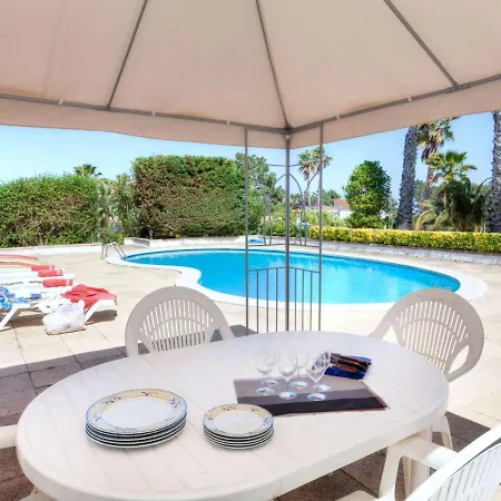 Holiday home Holiday El Paraiso